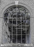 /album/pdma-urbex/a2011-07-08-lillebonne-usine-brique-fenetres-10-copiebbb-jpg/